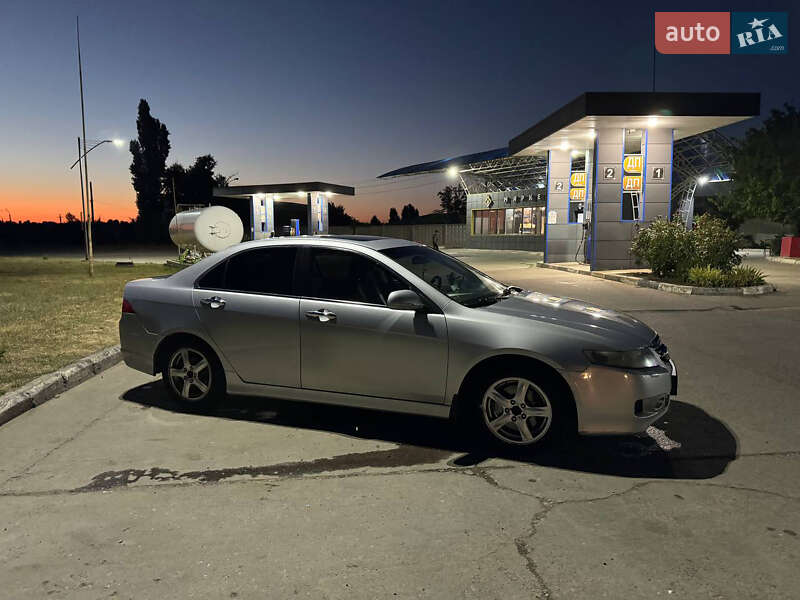 Седан Honda Accord 2006 в Черновцах