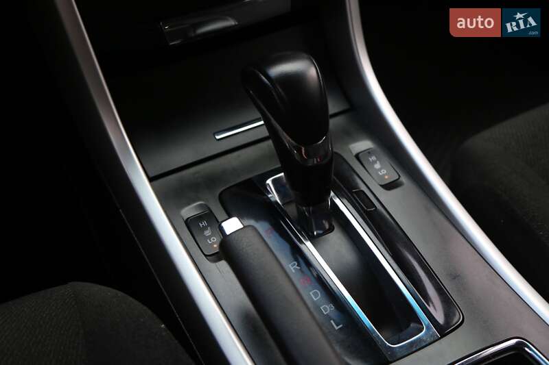 Седан Honda Accord 2013 в Києві