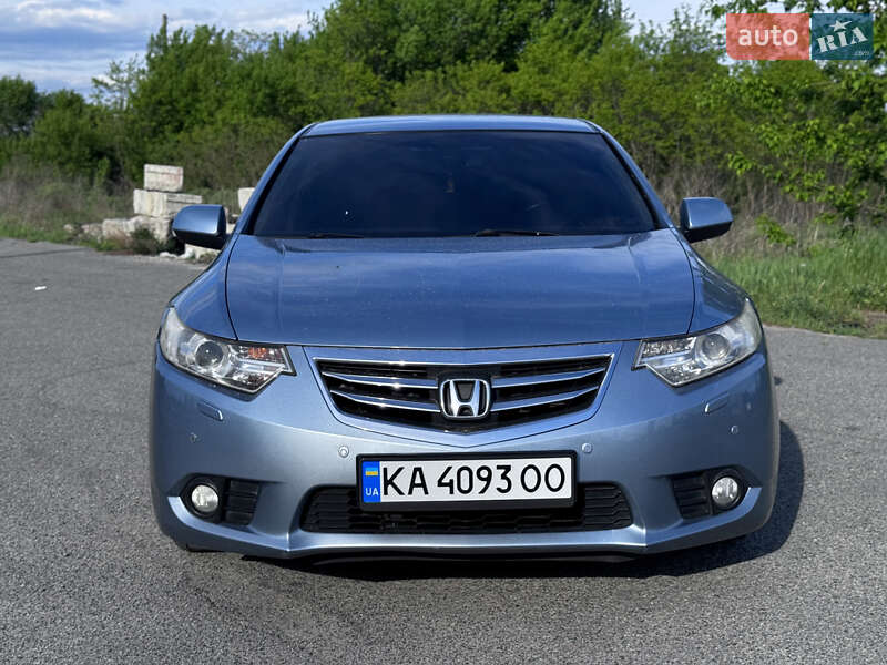 Седан Honda Accord 2011 в Киеве