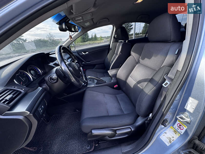 Седан Honda Accord 2011 в Киеве
