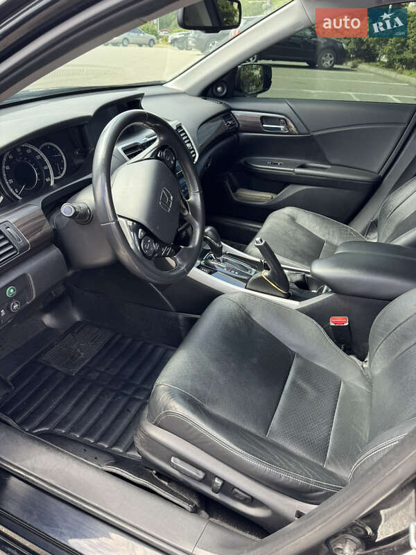 Седан Honda Accord 2016 в Вишгороді