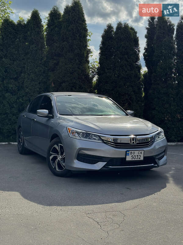 Седан Honda Accord 2016 в Тернополі