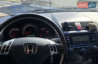 Седан Honda Accord 2004 в 