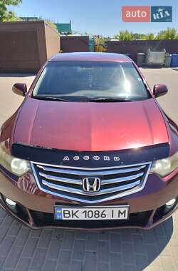 Седан Honda Accord 2010 в Рівному