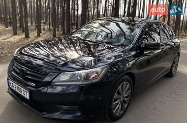 Седан Honda Accord 2015 в Києві