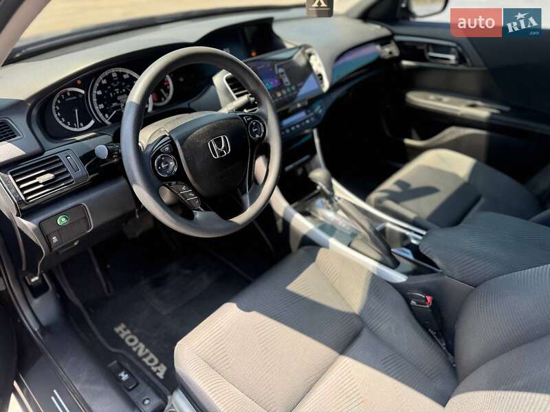 Седан Honda Accord 2017 в Запорожье