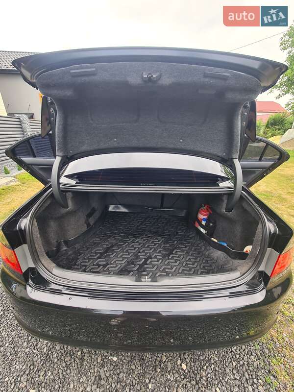 Седан Honda Accord 2006 в Львові