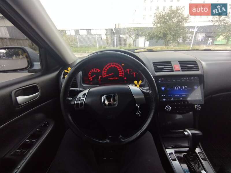 Седан Honda Accord 2004 в Черкасах