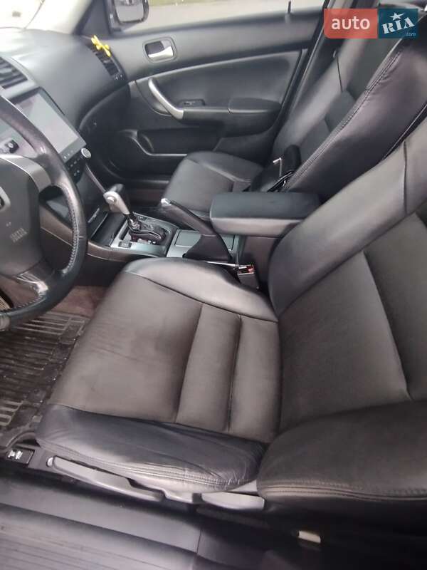 Седан Honda Accord 2004 в Черкасах