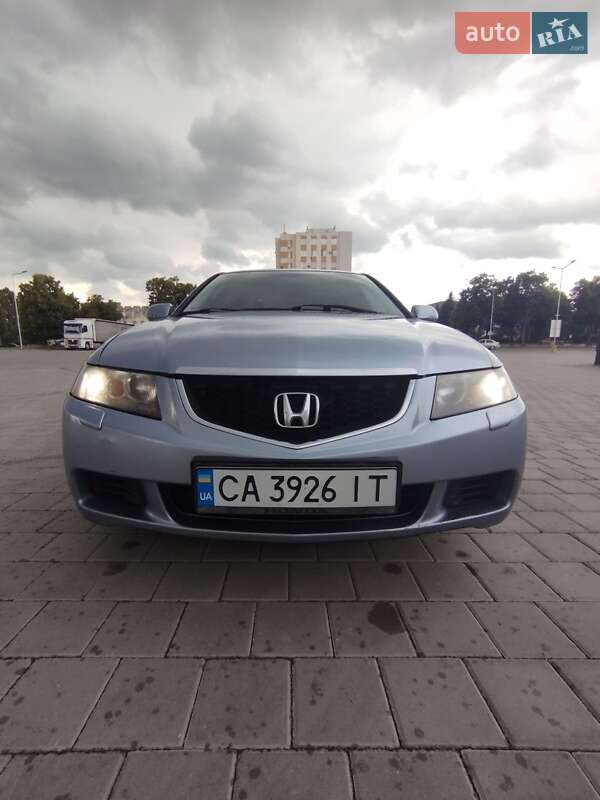Седан Honda Accord 2004 в Черкасах