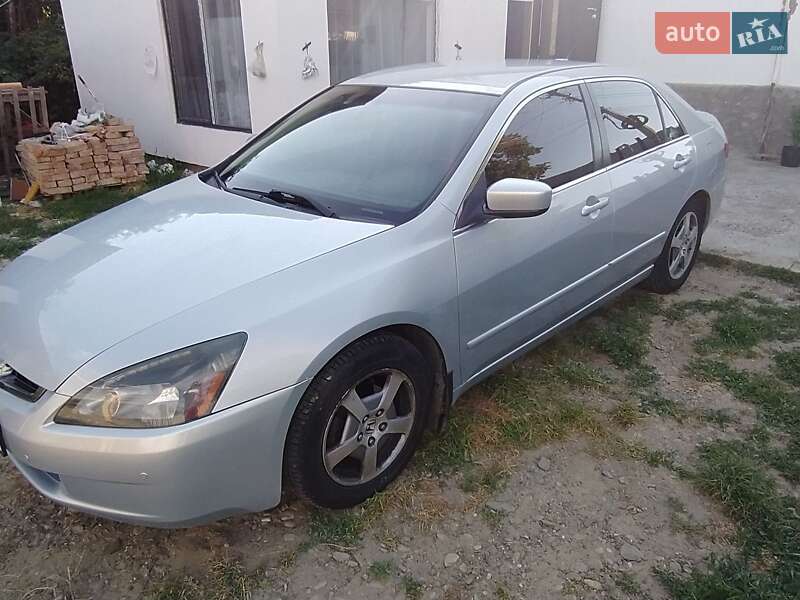 Седан Honda Accord 2005 в Черновцах