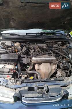 Седан Honda Accord 1994 в 