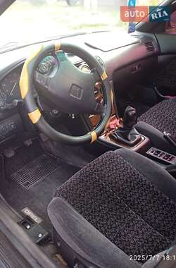 Седан Honda Accord 1994 в 
