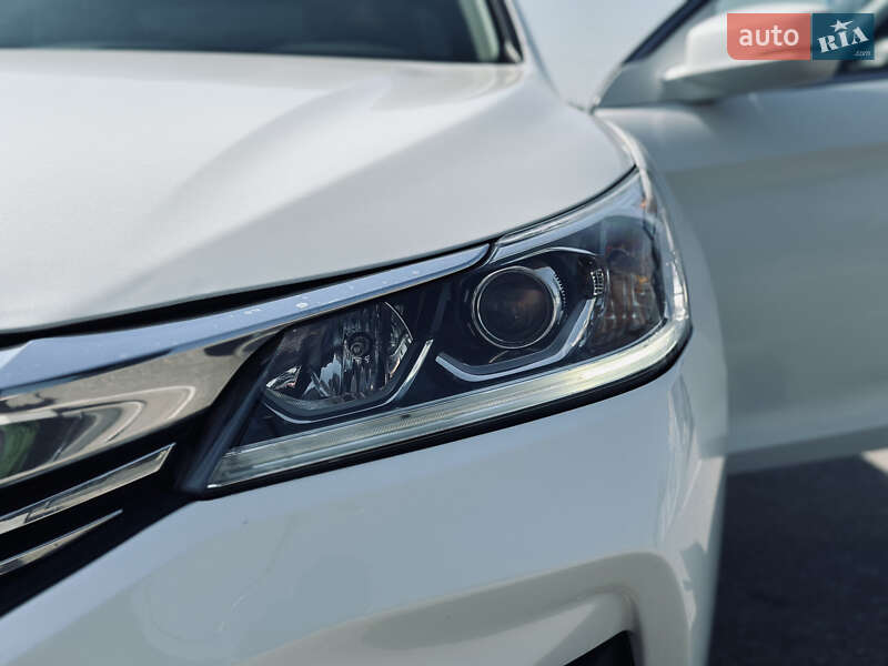 Седан Honda Accord 2015 в Кременчуге