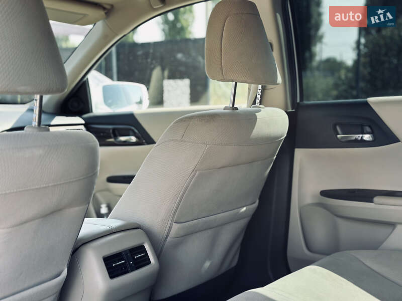 Седан Honda Accord 2015 в Кременчуге