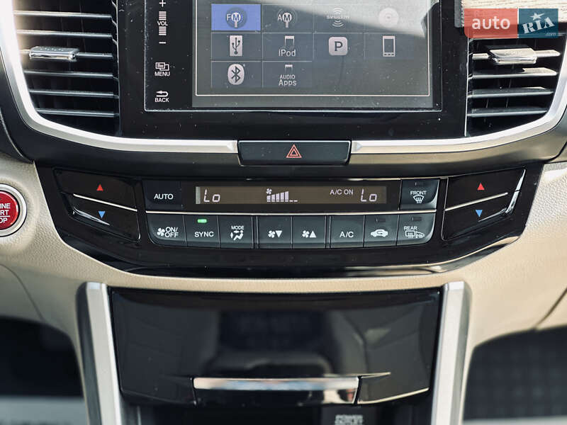 Седан Honda Accord 2015 в Кременчуге