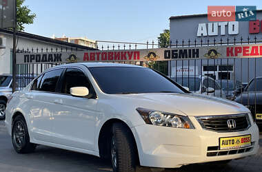 Седан Honda Accord 2012 в 
