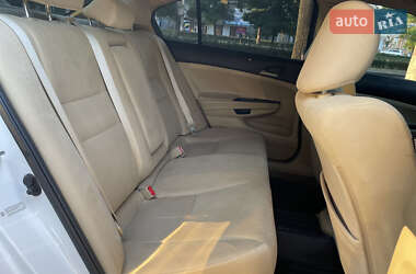 Седан Honda Accord 2012 в 