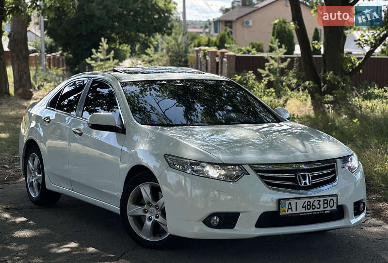 Седан Honda Accord 2012 в Кропивницком