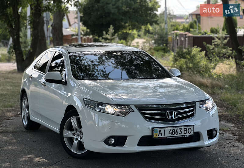 Седан Honda Accord 2012 в Кропивницком