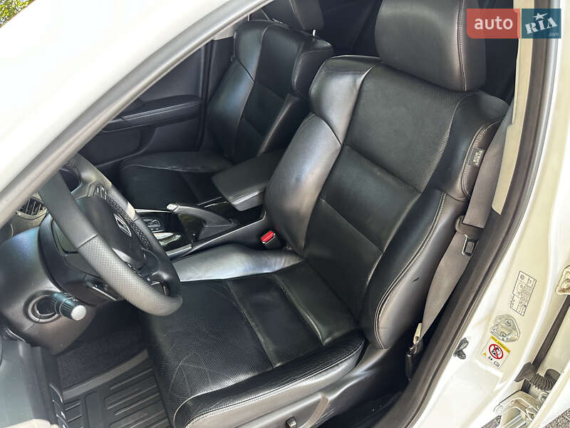 Седан Honda Accord 2012 в Кропивницком