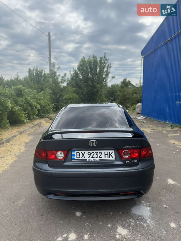 Седан Honda Accord 2004 в Житомирі