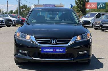 Седан Honda Accord 2013 в 