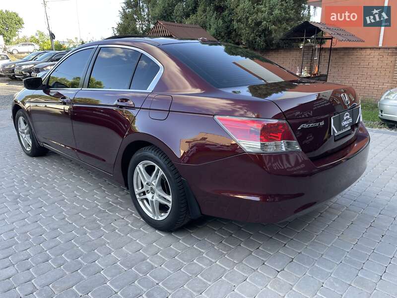 Седан Honda Accord 2008 в Виннице