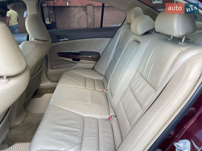 Седан Honda Accord 2008 в Виннице