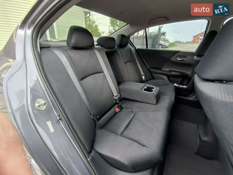 Седан Honda Accord 2014 в Киеве