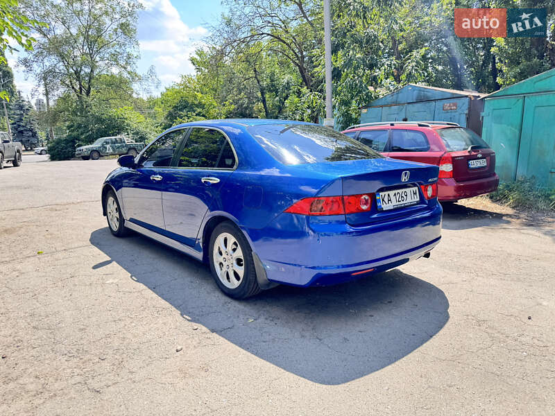 Седан Honda Accord 2006 в Києві