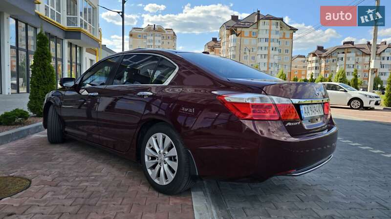 Седан Honda Accord 2014 в Києві