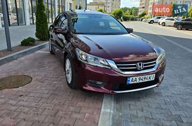Седан Honda Accord 2014 в 