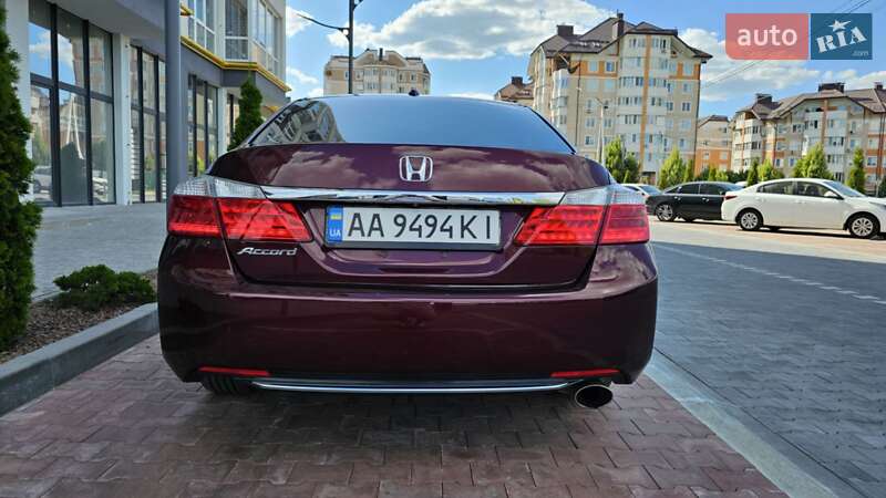 Седан Honda Accord 2014 в Києві