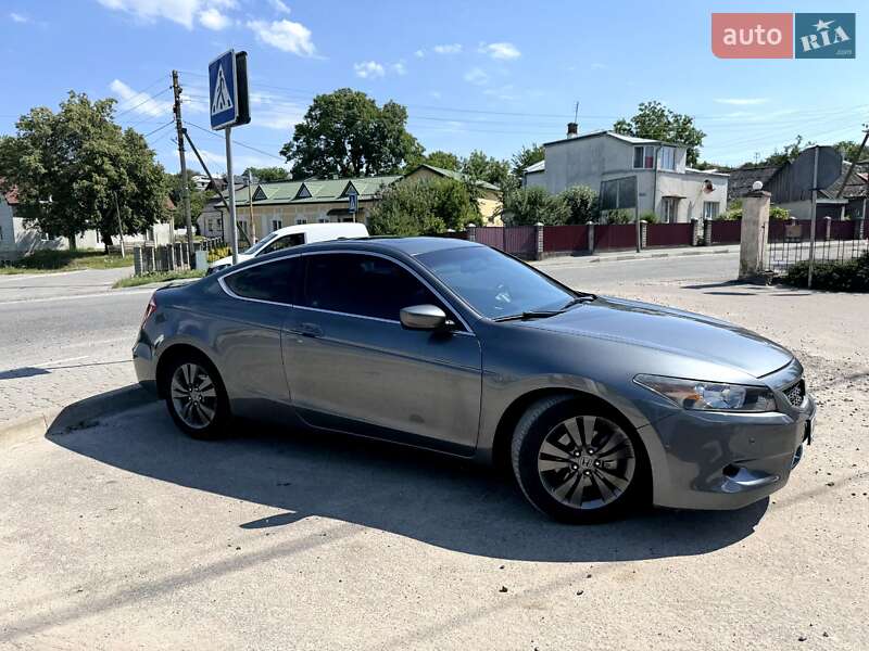 Купе Honda Accord 2008 в Рогатине
