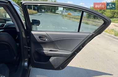 Седан Honda Accord 2013 в 