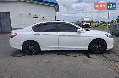 Седан Honda Accord 2015 в 