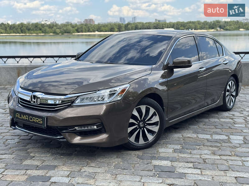 Седан Honda Accord 2017 в Киеве