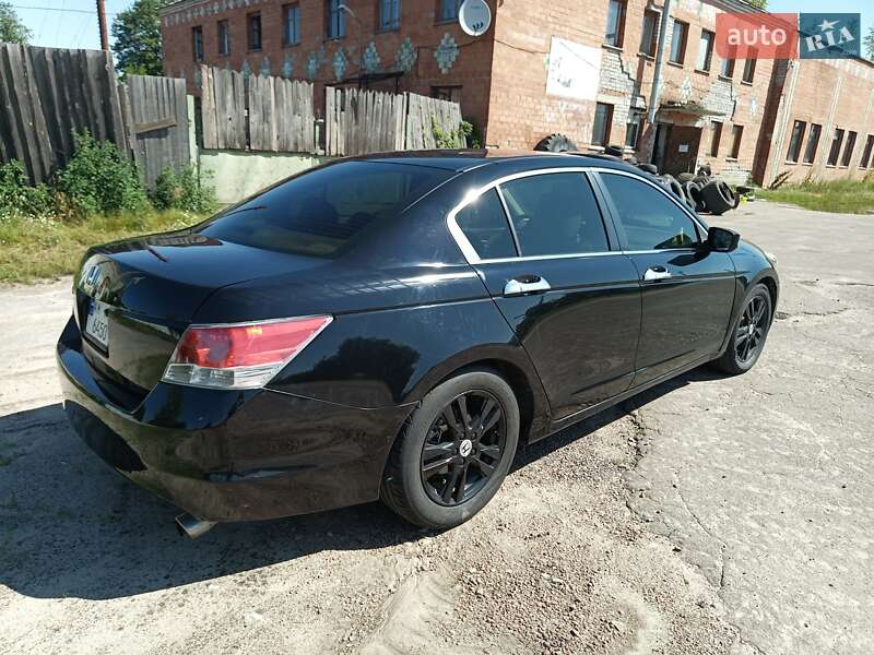 Седан Honda Accord 2007 в Олевске