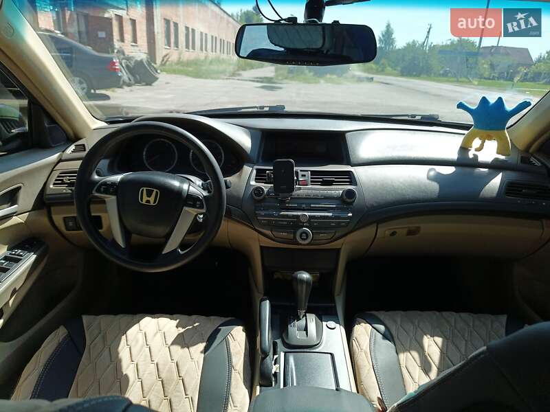 Седан Honda Accord 2007 в Олевске
