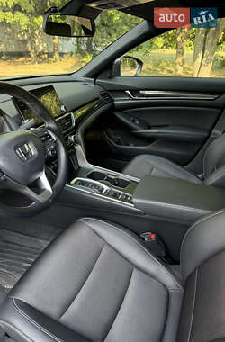 Седан Honda Accord 2022 в 