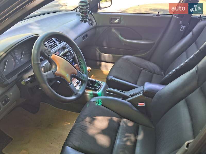 Седан Honda Accord 1994 в Марганце