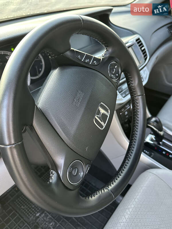 Седан Honda Accord 2014 в Прилуках