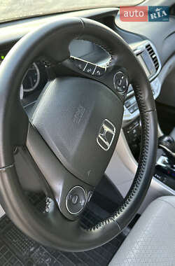 Седан Honda Accord 2014 в 