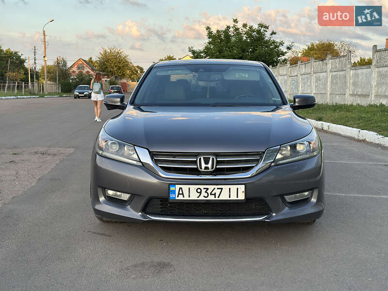 Седан Honda Accord 2014 в Прилуках