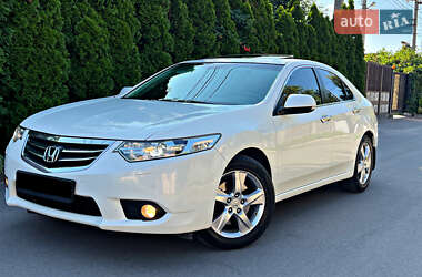 Седан Honda Accord 2012 в Киеве