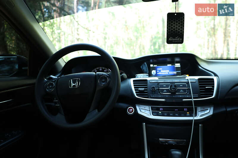 Седан Honda Accord 2014 в Кременчуге