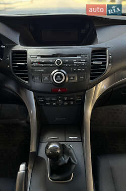 Седан Honda Accord 2012 в 