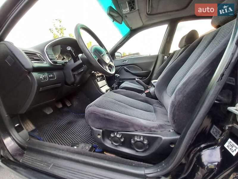 Седан Honda Accord 1998 в Чернигове