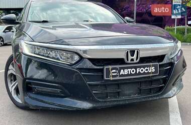 Седан Honda Accord 2018 в 